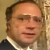 MIke Jebany gówniarz